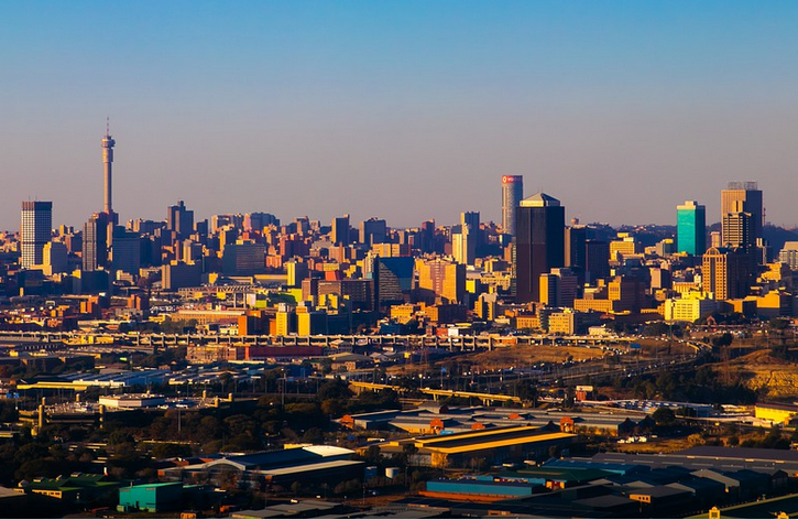 South Africa Plunged into Chaos: Army Troops Are Deployed Against Gangs in Cape Town – and Homeowners Fight ‘Land Invaders’ Squatting on Their Land