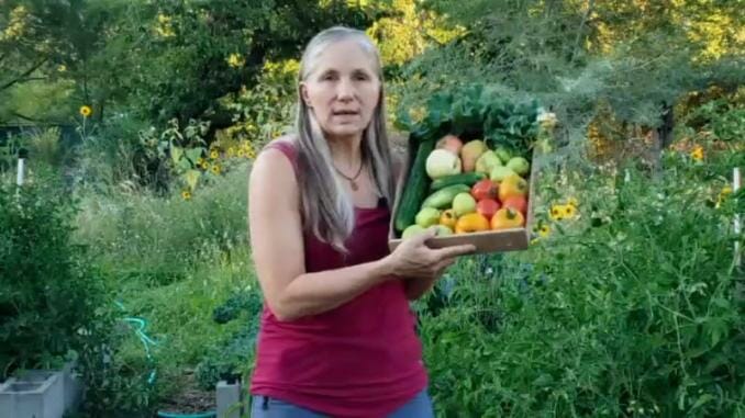 Marjory-Wildcraft-with-food-box