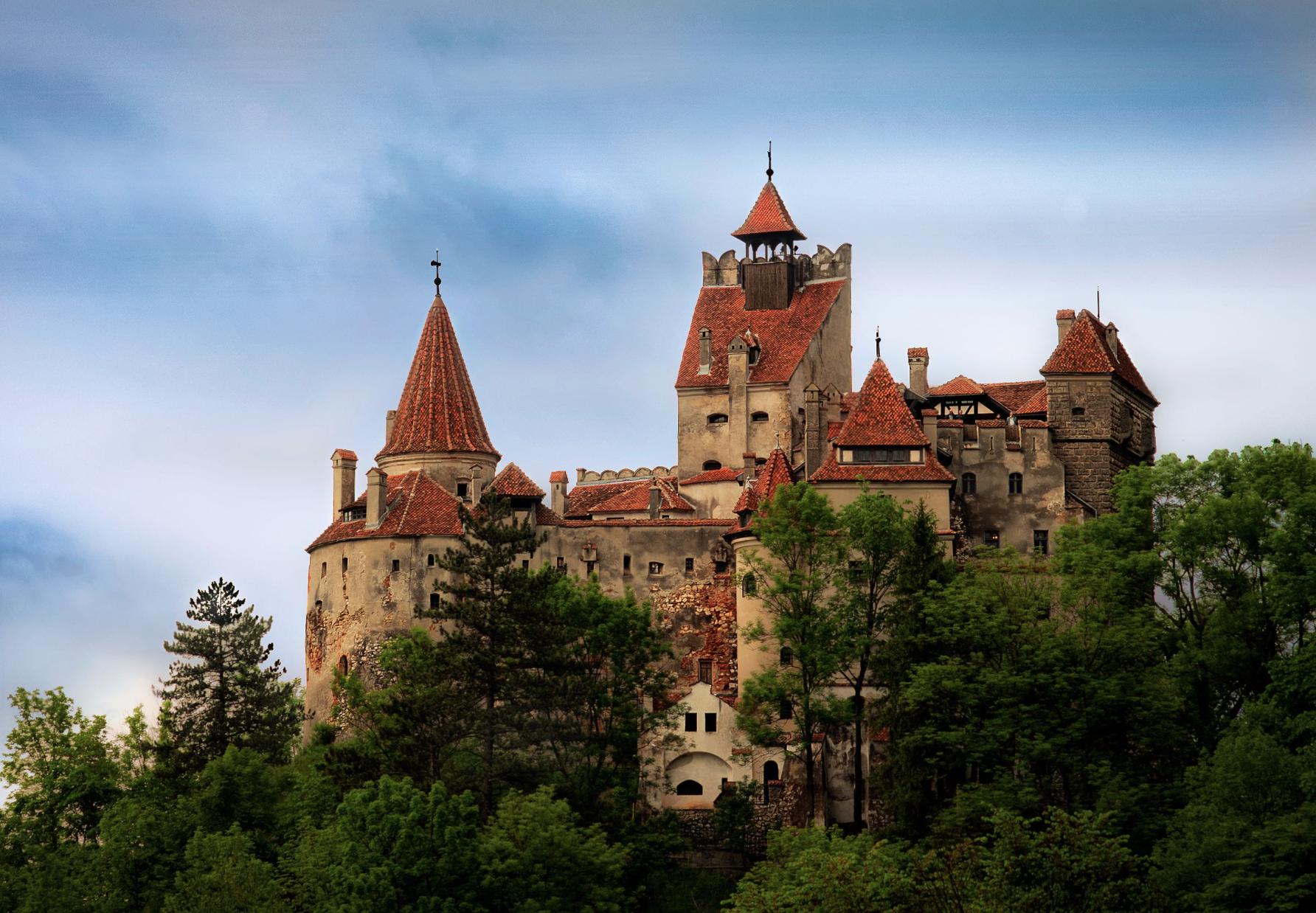 Willing Victims Flock to Count Dracula's Castle to Get Their ...